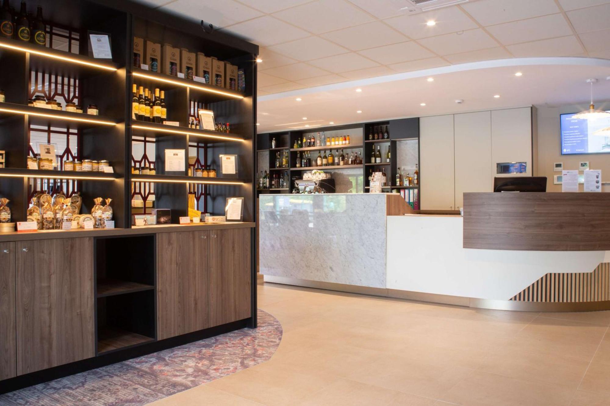 Brit Hotel Caen Nord - Memorial エクステリア 写真
