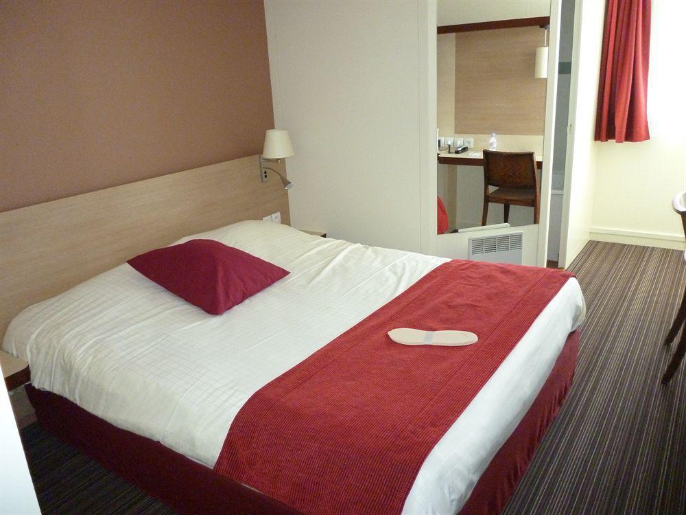Brit Hotel Caen Nord - Memorial エクステリア 写真